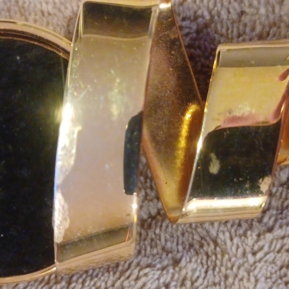 Unique brooch about 4" in length almost 2" across - Picture 7 of 7